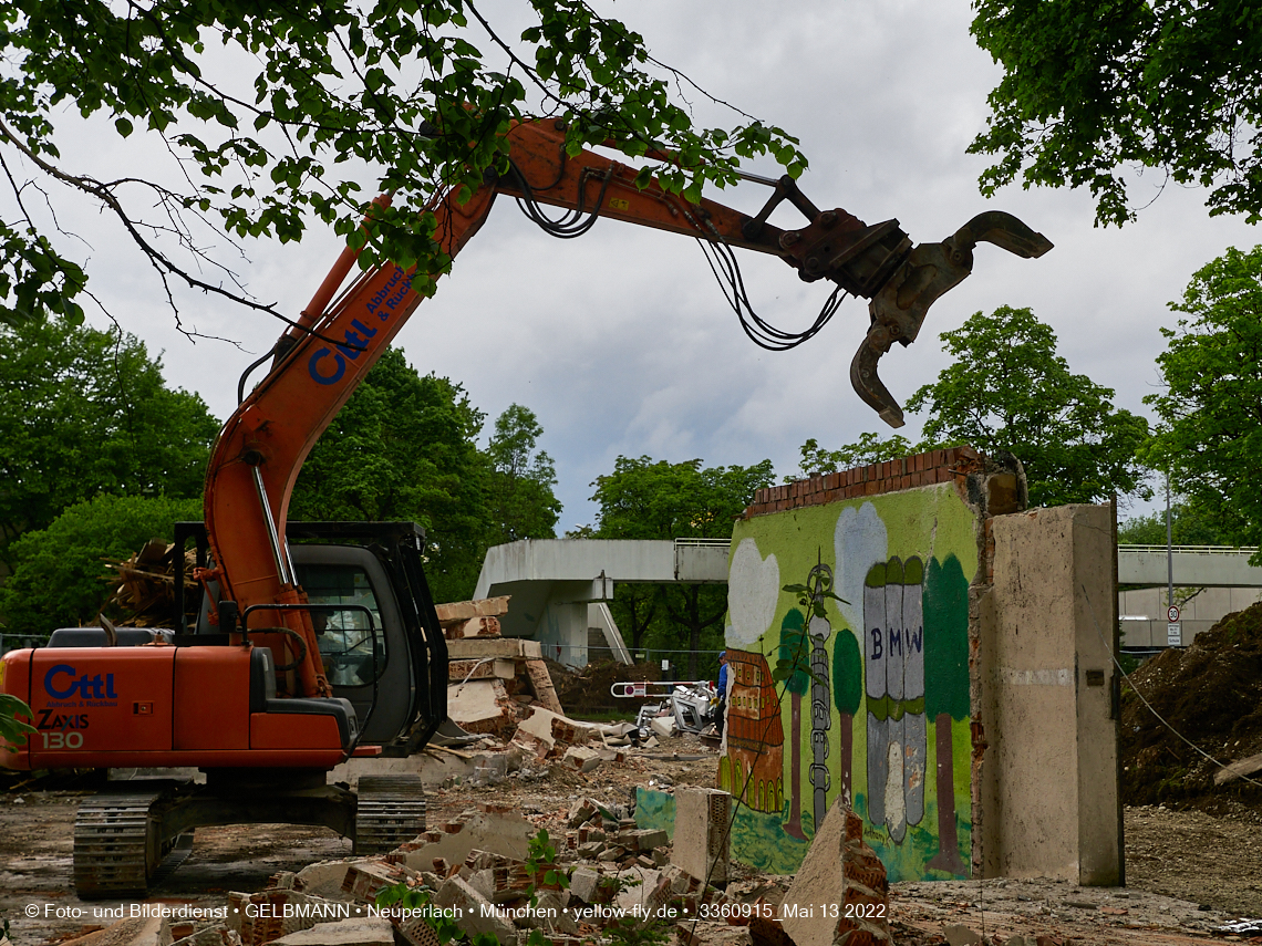 13.05.2022 - Baustelle am Haus für Kinder in Neuperlach